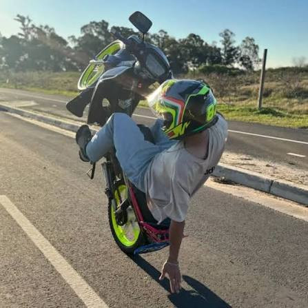 De contramano y haciendo "willys": así huían motoqueros de la Policía en Corrientes
